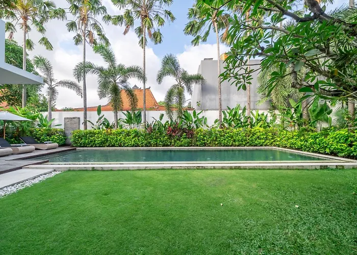 Aquila Seminyak (Bali)
